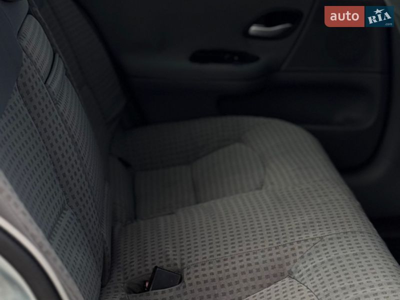 Ліфтбек Renault Laguna 2003 в Немирові
