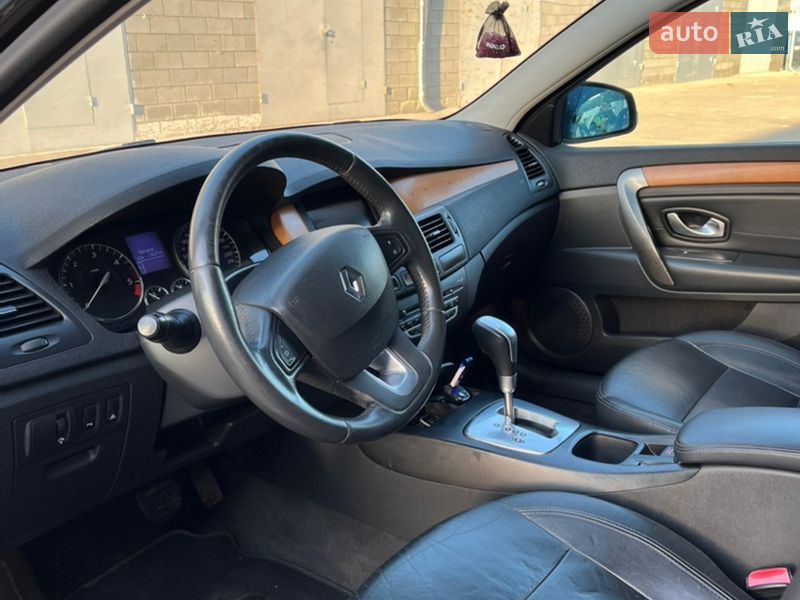 Универсал Renault Laguna 2008 в Нетешине фото 17 Универсал Renault Laguna 2008 в Нетешине