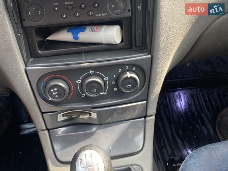 Универсал Renault Laguna 2002 в Олевске фото 9 Универсал Renault Laguna 2002 в Олевске