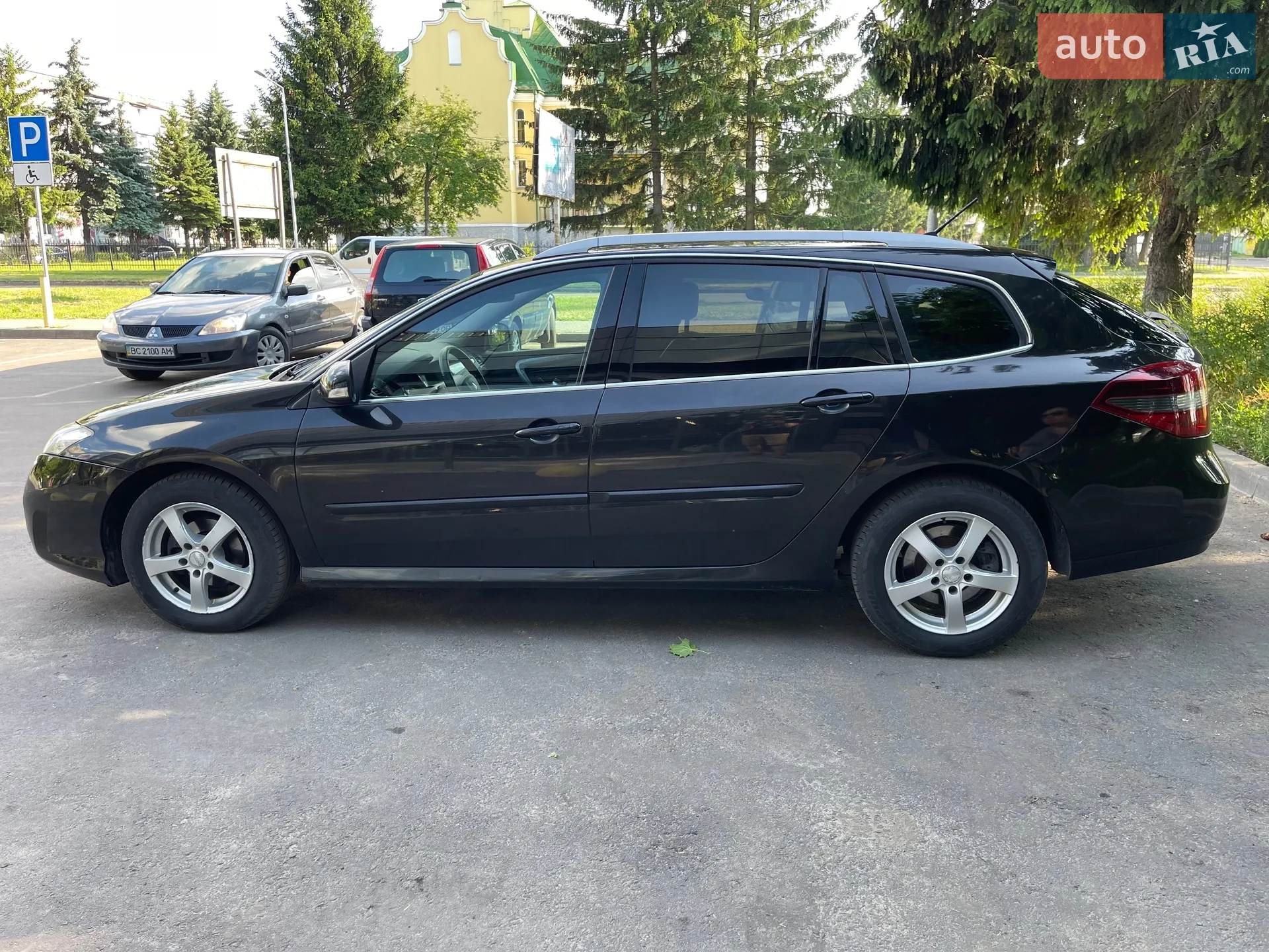 2010 Renault Laguna - мініатюра 10