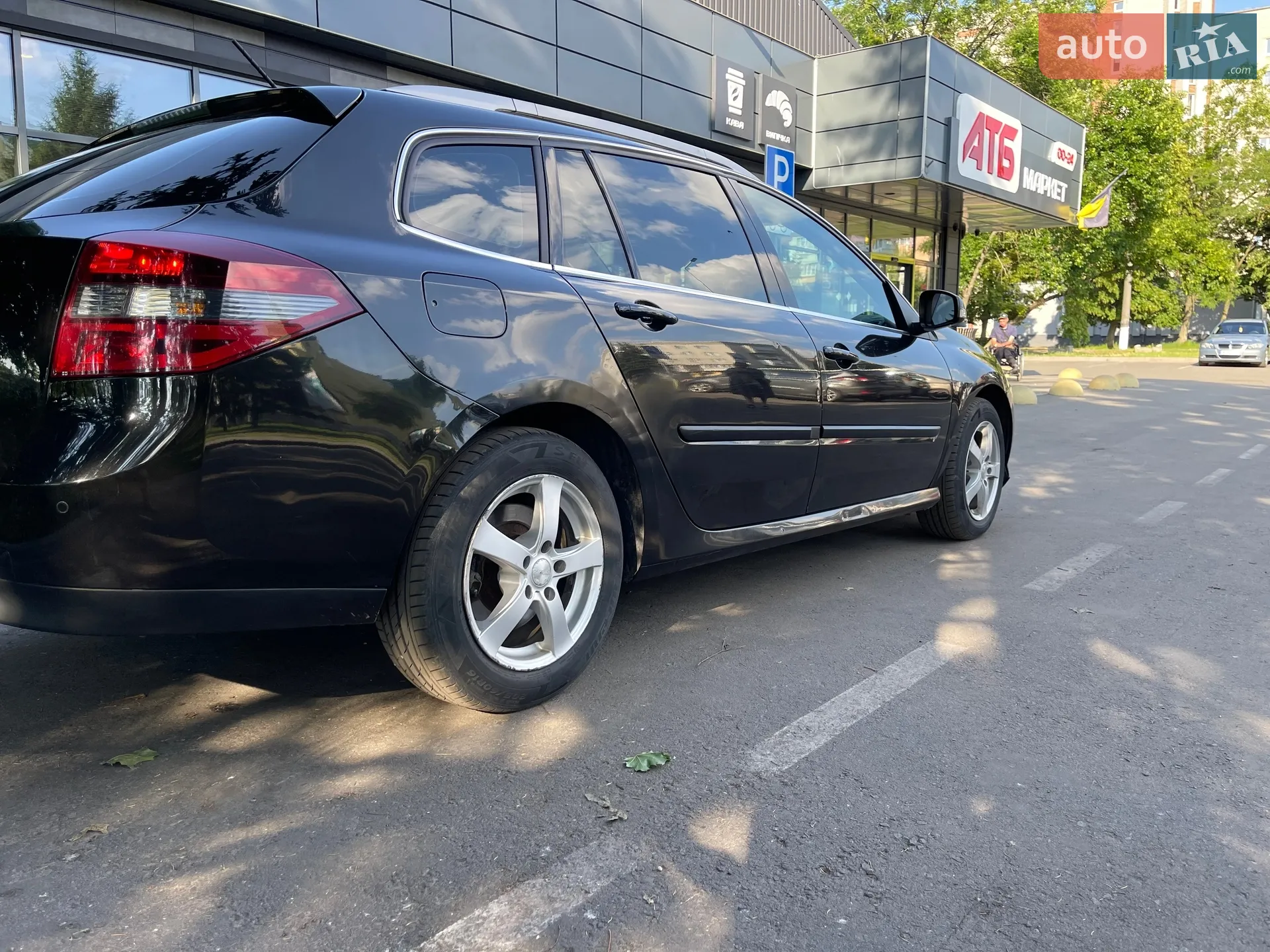 2010 Renault Laguna - мініатюра 12