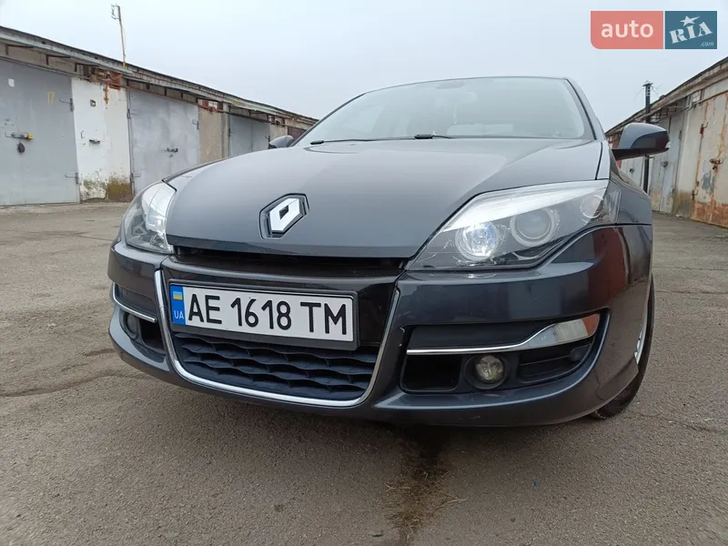 Renault Laguna 2011 VIN VF1BT1R0645118660 фото оголошення 18 з 77