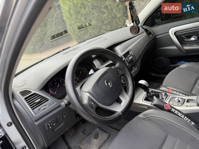 Лифтбек Renault Laguna 2011 в Одессе