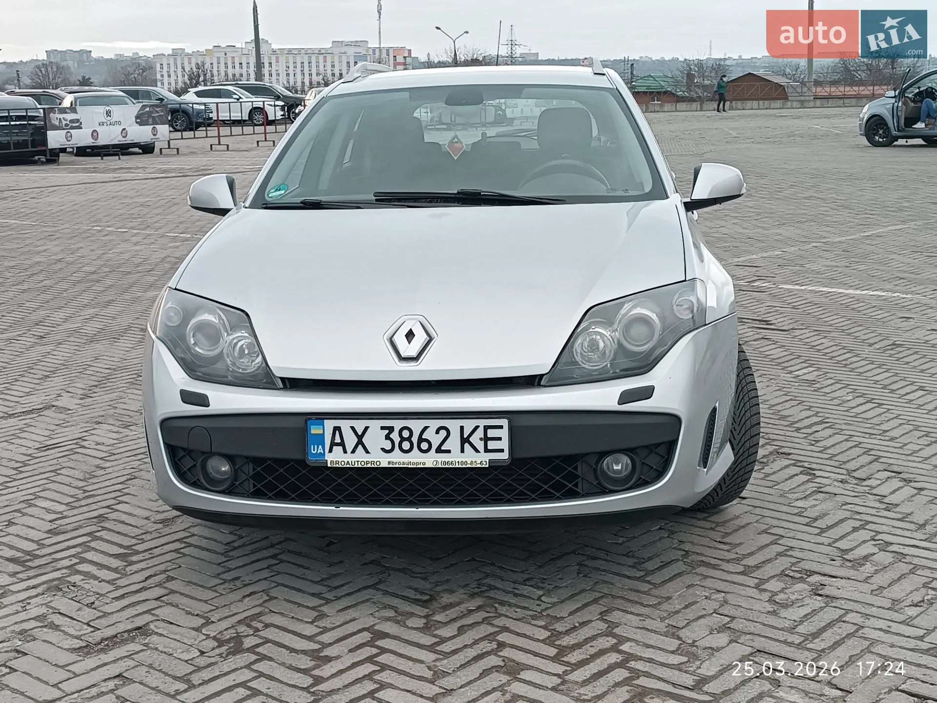 2010 Renault Laguna - мініатюра 3
