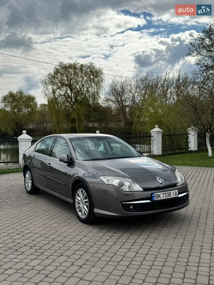 2010 Renault Laguna - мініатюра 18