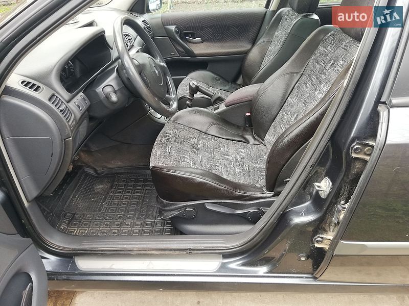 Универсал Renault Laguna 2001 в Тлумаче