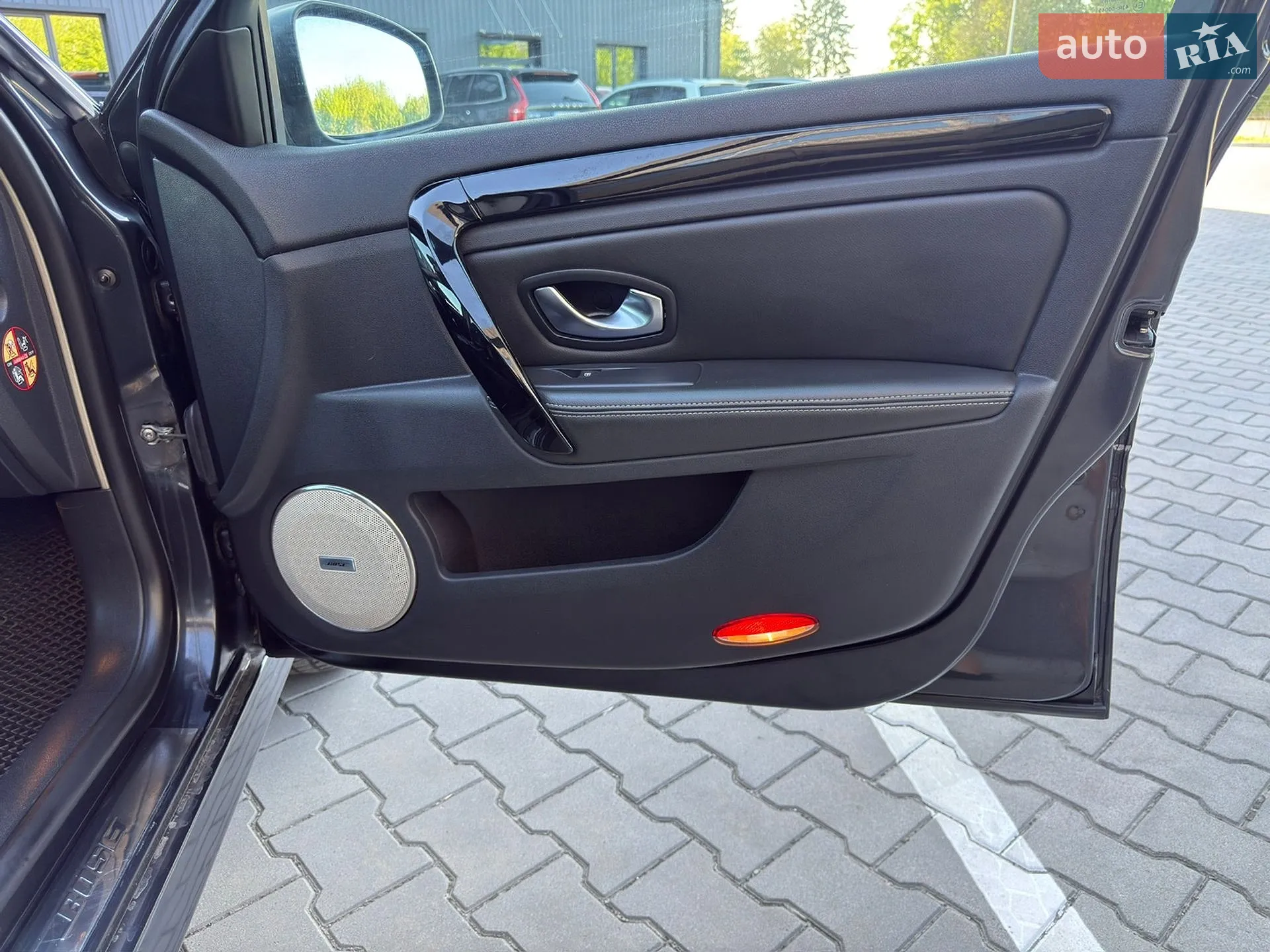2014 Renault Laguna - мініатюра 38