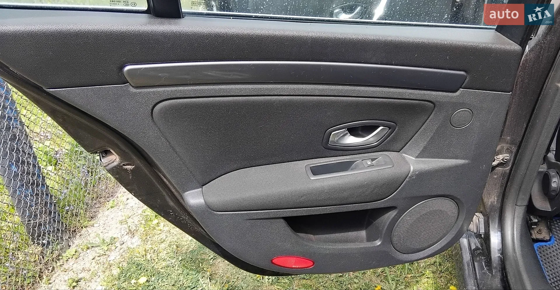 2010 Renault Laguna - мініатюра 61