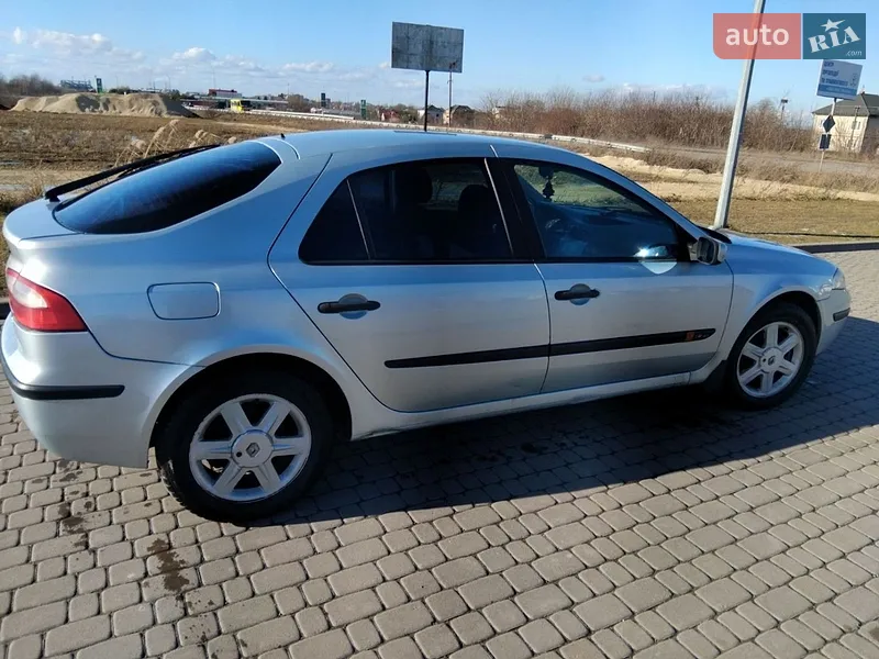 Renault Laguna
