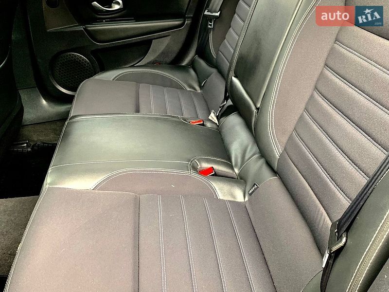 Универсал Renault Laguna 2010 в Остроге