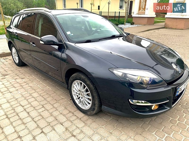 Универсал Renault Laguna 2010 в Остроге