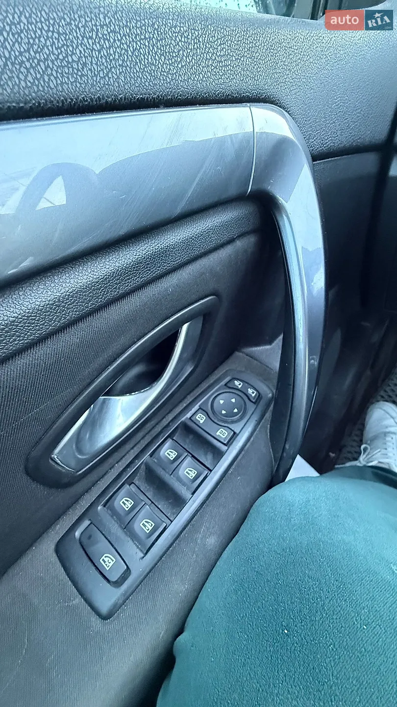 2010 Renault Laguna - мініатюра 11