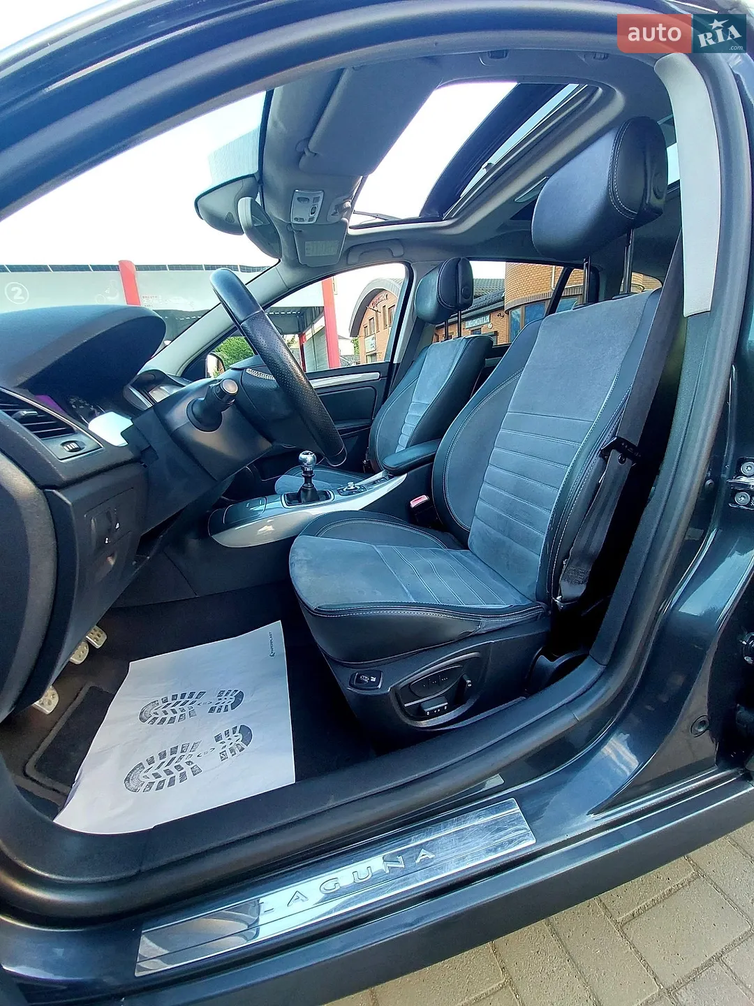 2012 Renault Laguna - мініатюра 25