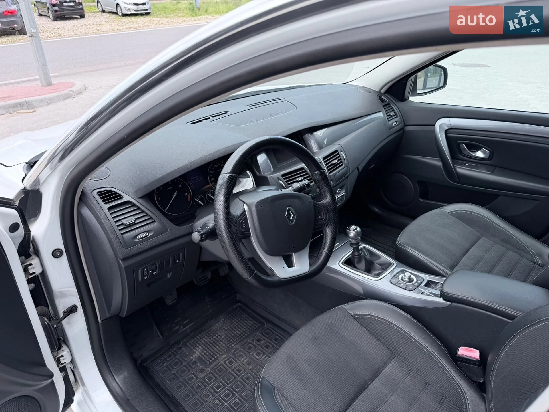 2010 Renault Laguna - мініатюра 19