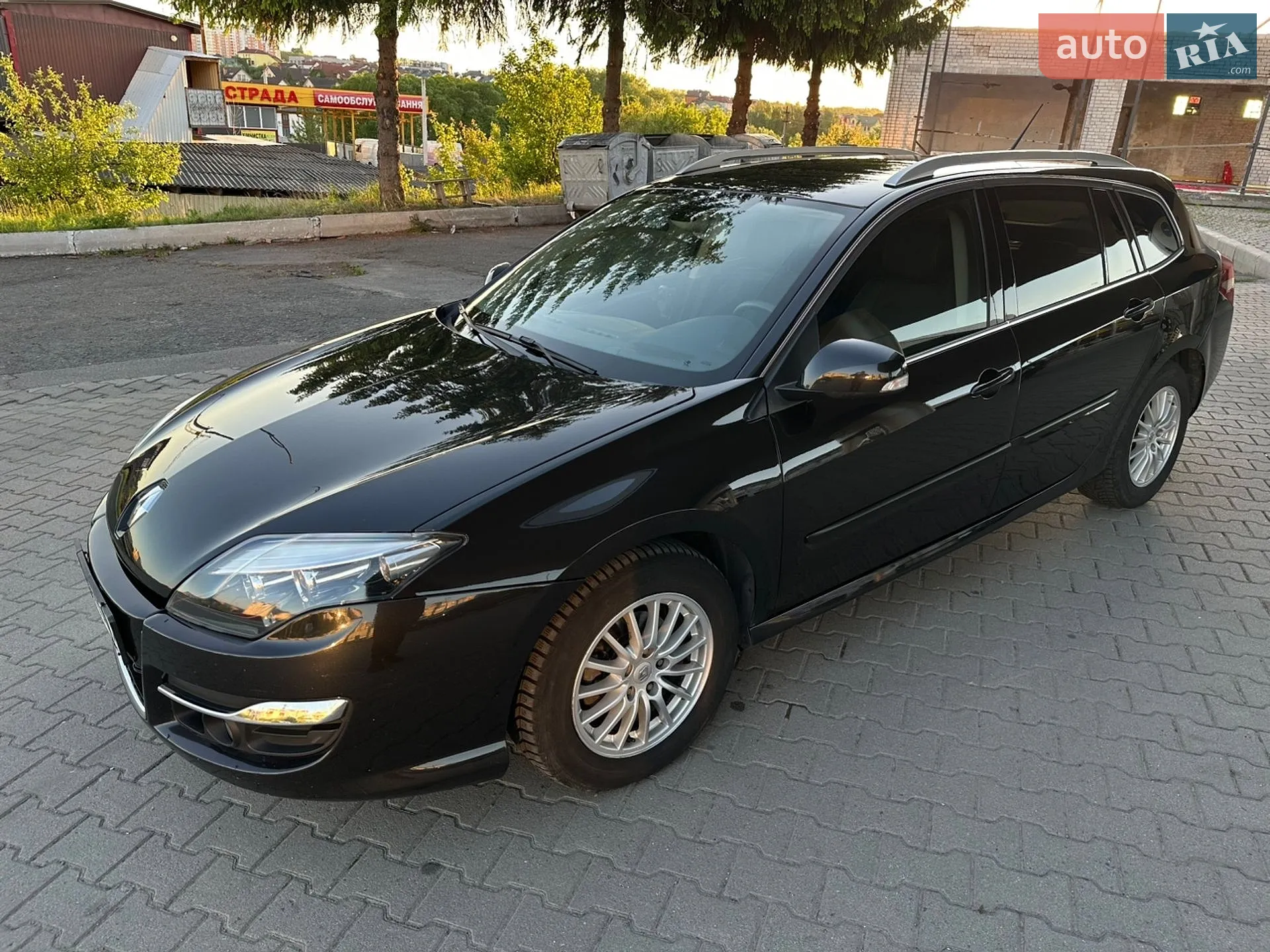 2011 Renault Laguna - мініатюра 2