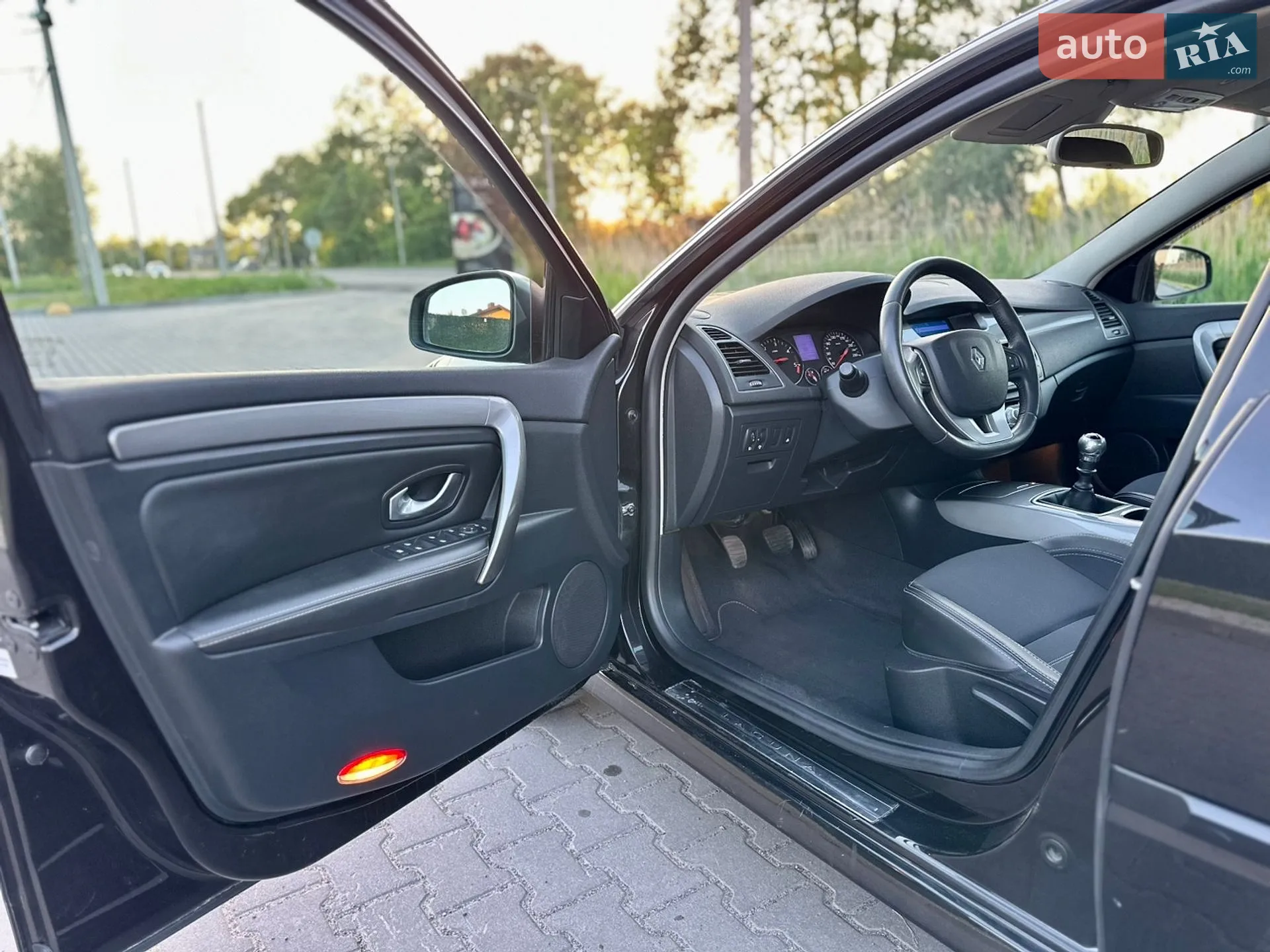 2011 Renault Laguna - мініатюра 10