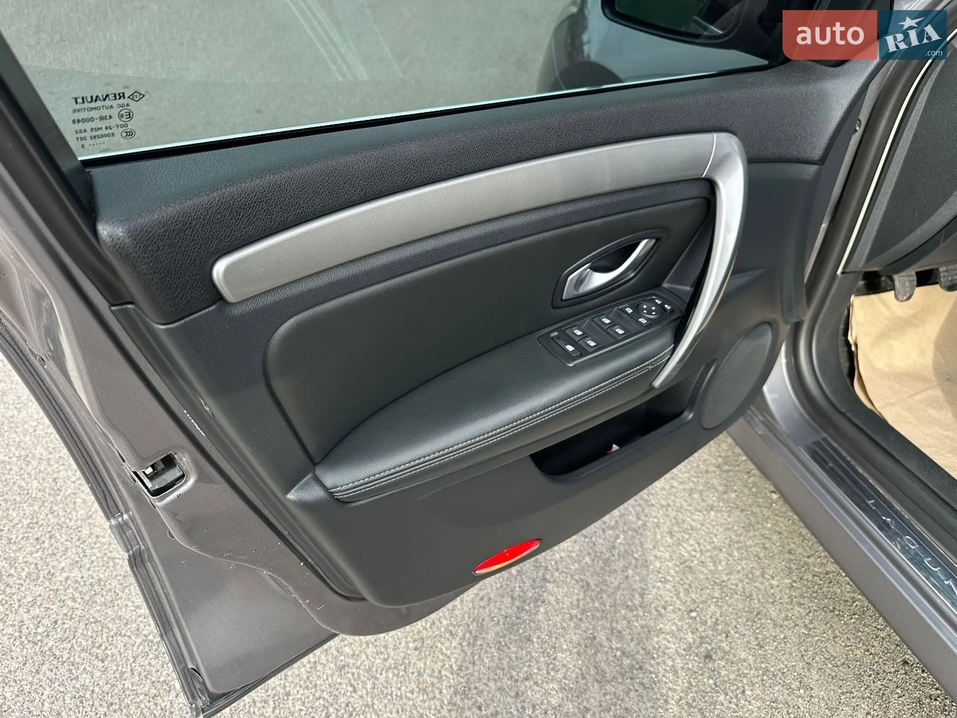2012 Renault Laguna - мініатюра 27