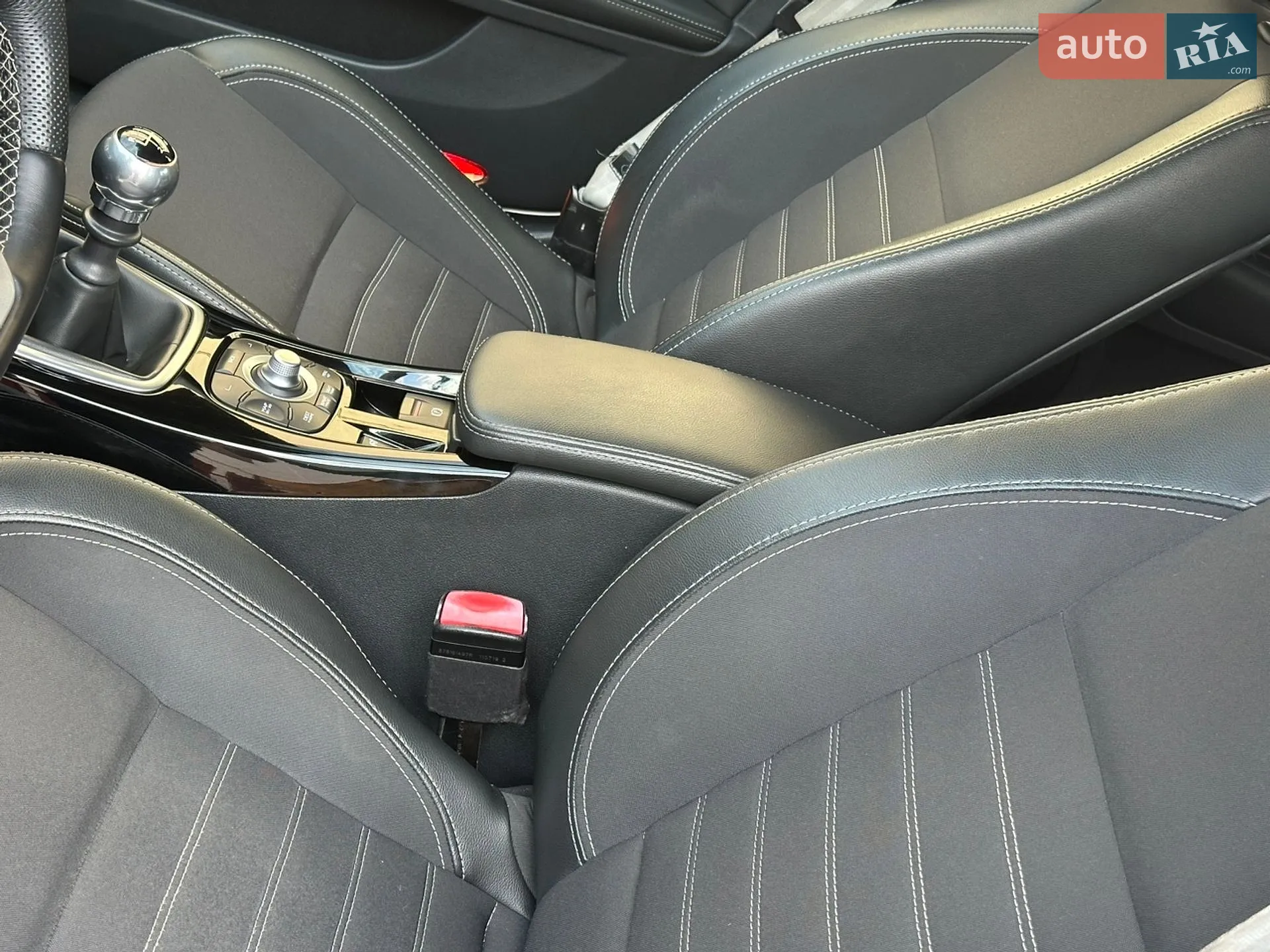 2011 Renault Laguna - мініатюра 36