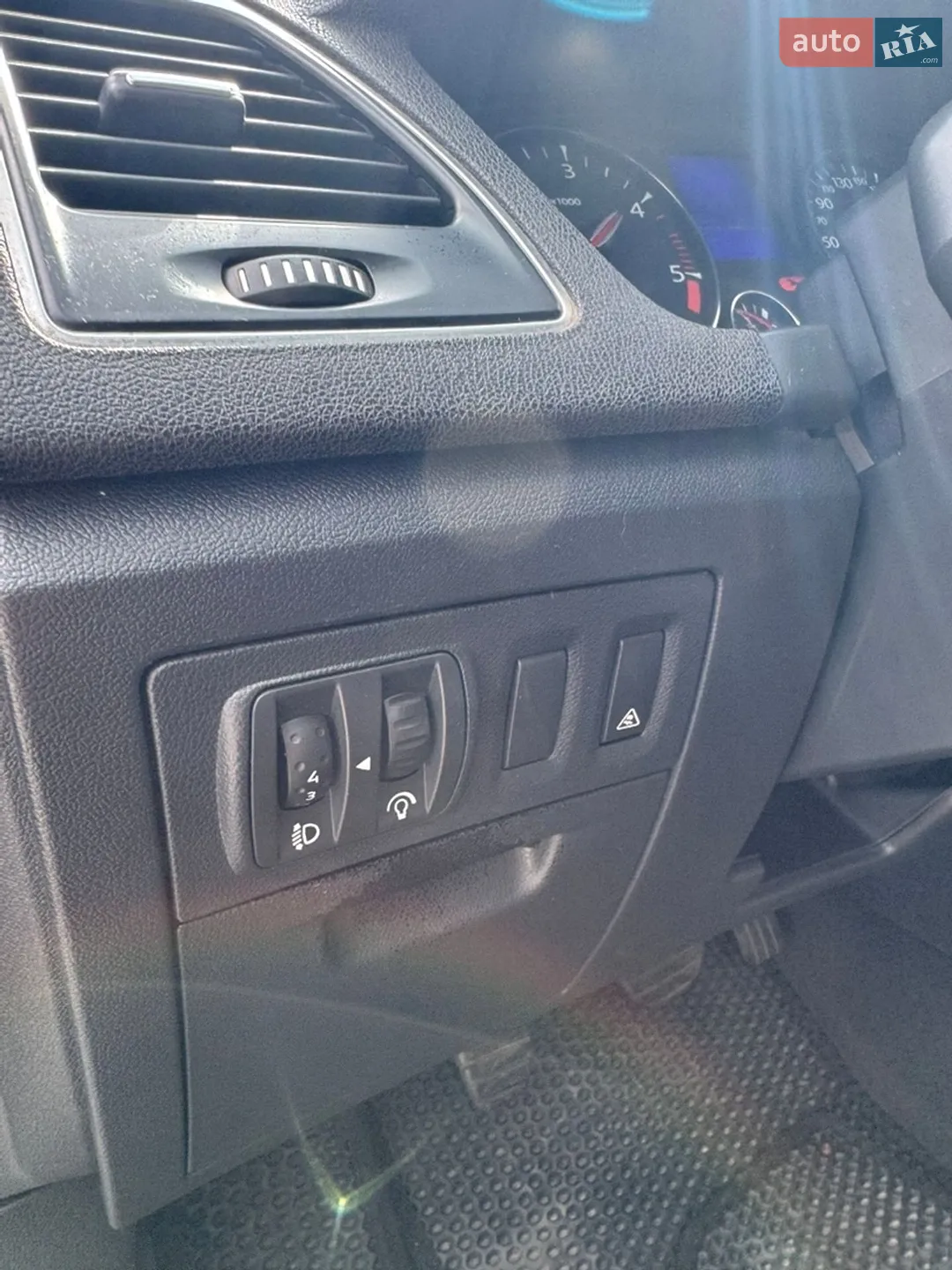 2011 Renault Laguna - мініатюра 10