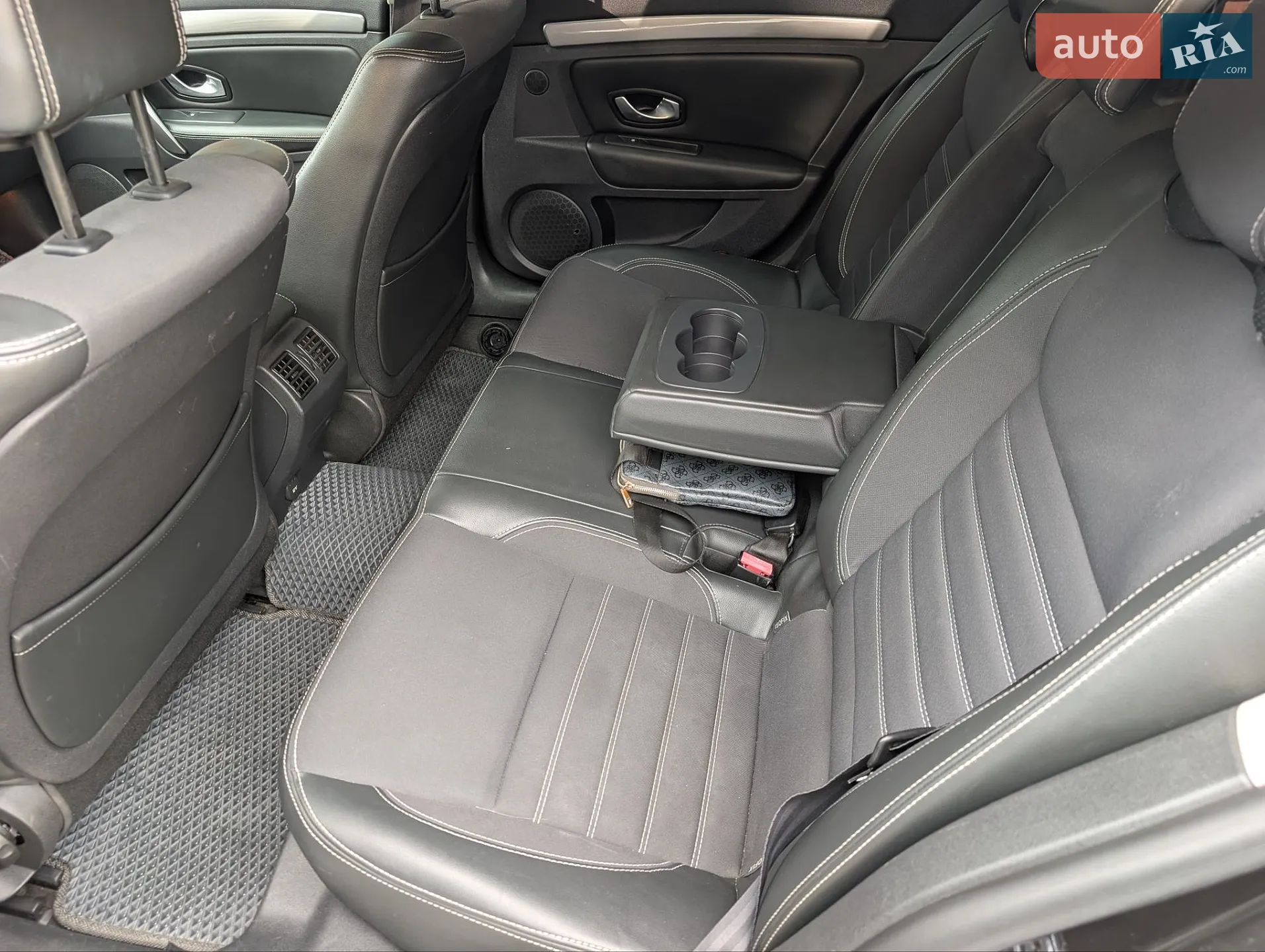 2011 Renault Laguna - мініатюра 23