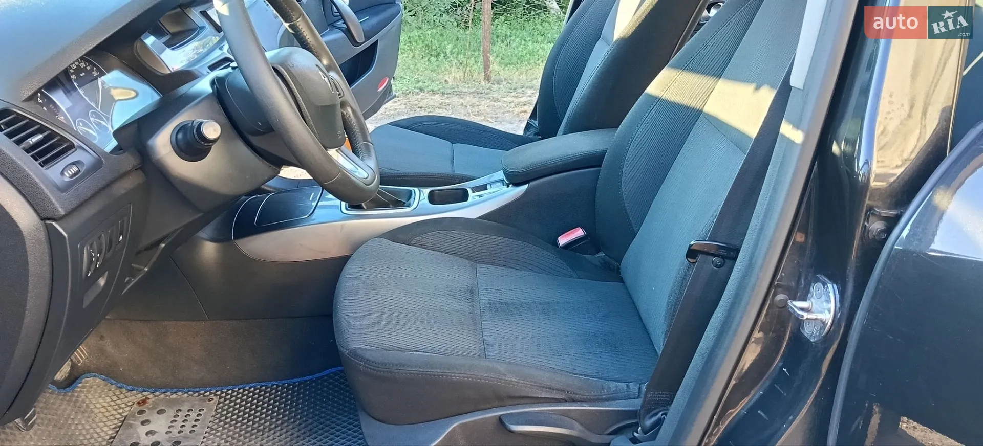 2010 Renault Laguna - мініатюра 20