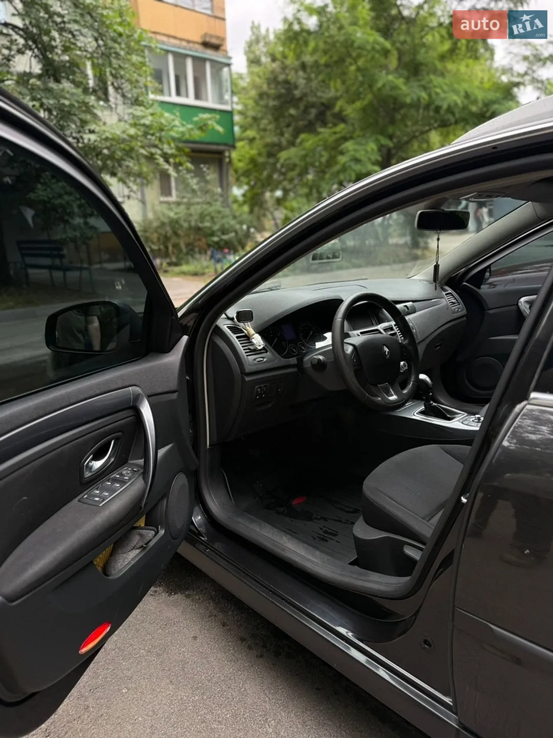 2010 Renault Laguna - мініатюра 5