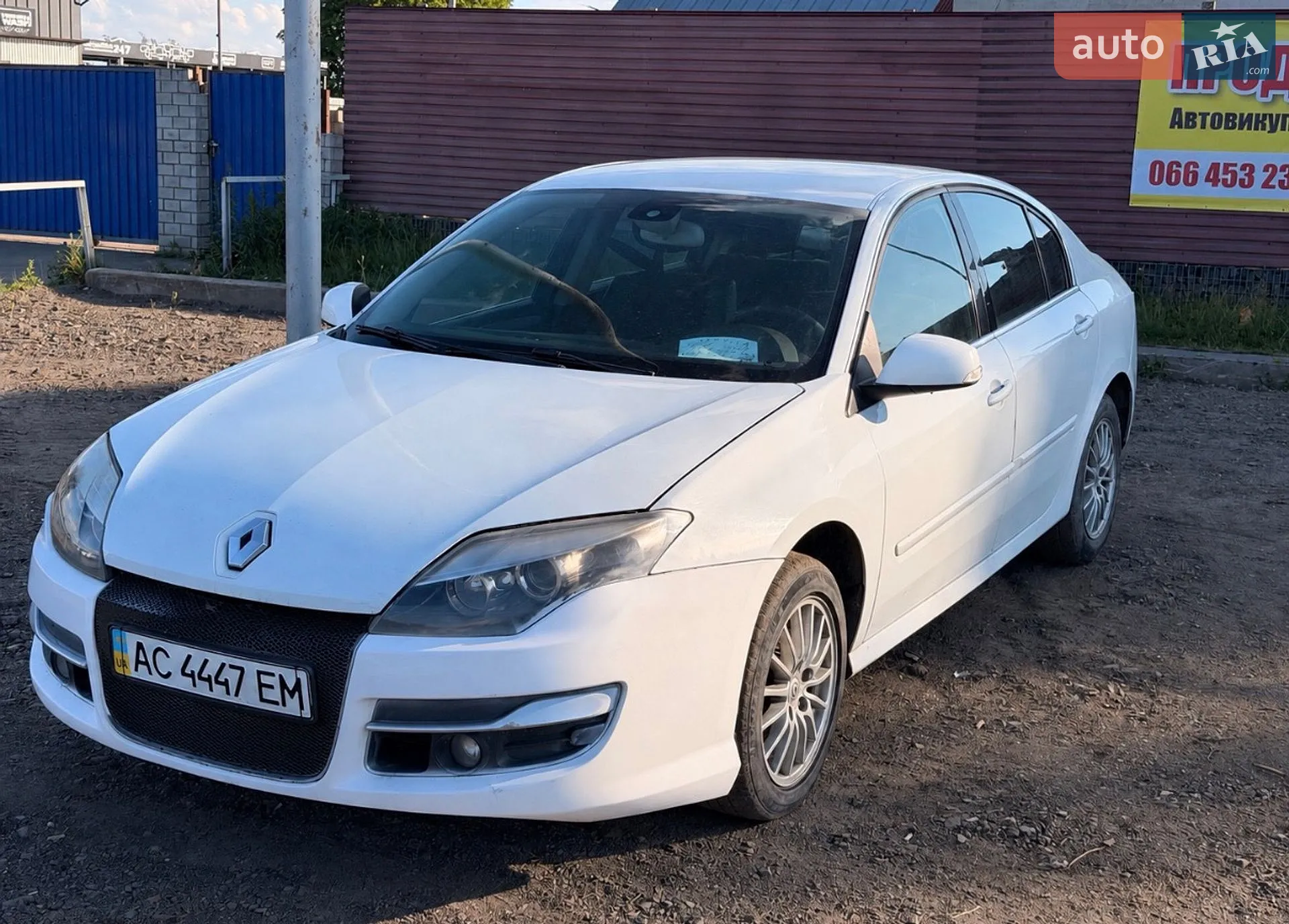2011 Renault Laguna - фото 1