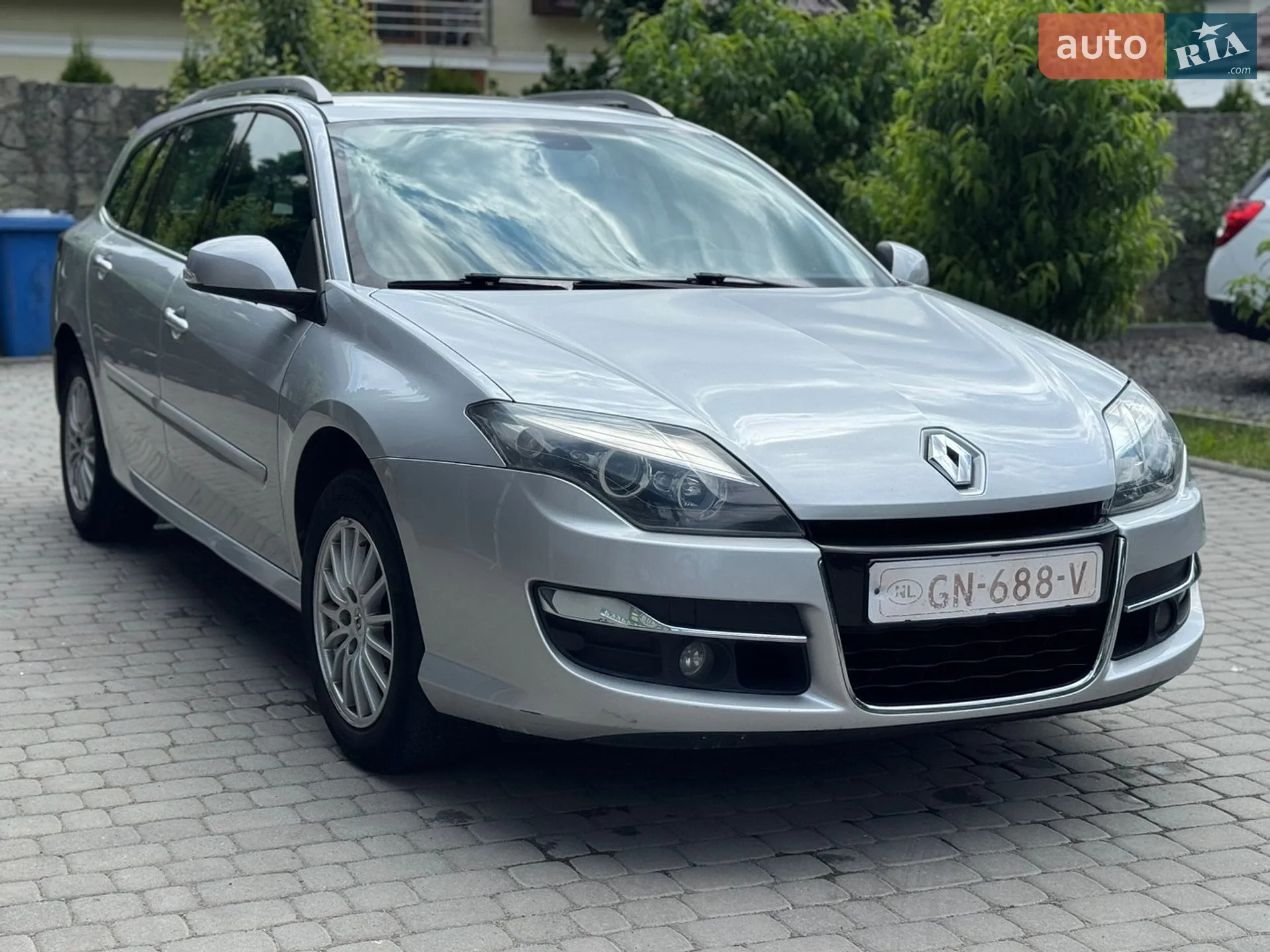 2011 Renault Laguna - фото 1