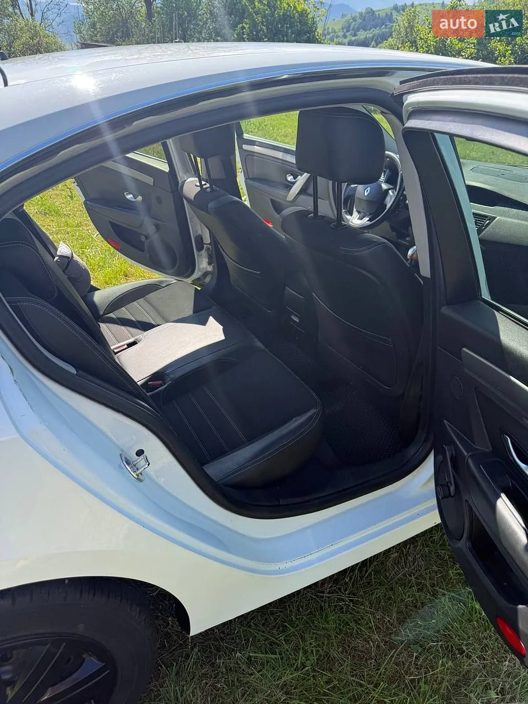 2012 Renault Laguna - мініатюра 18