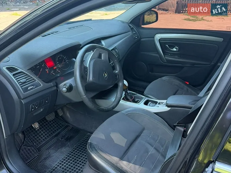 Renault Laguna 2011 VIN VF1BT1R0644933102 фото оголошення 10 з 49