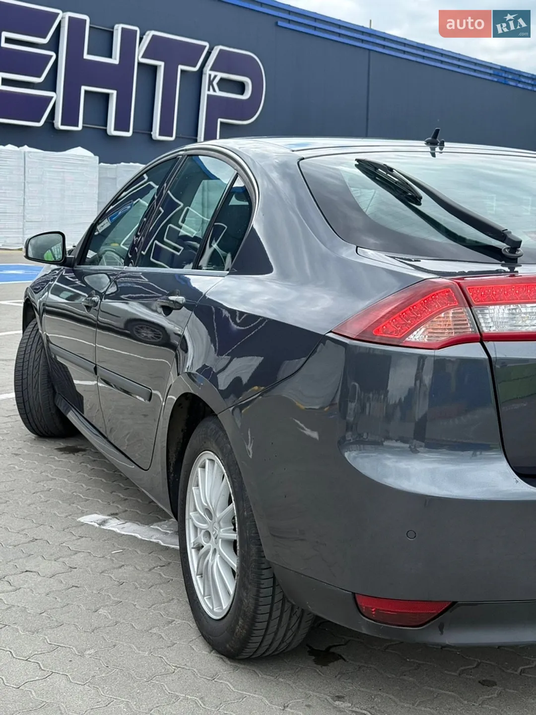 2011 Renault Laguna - мініатюра 10