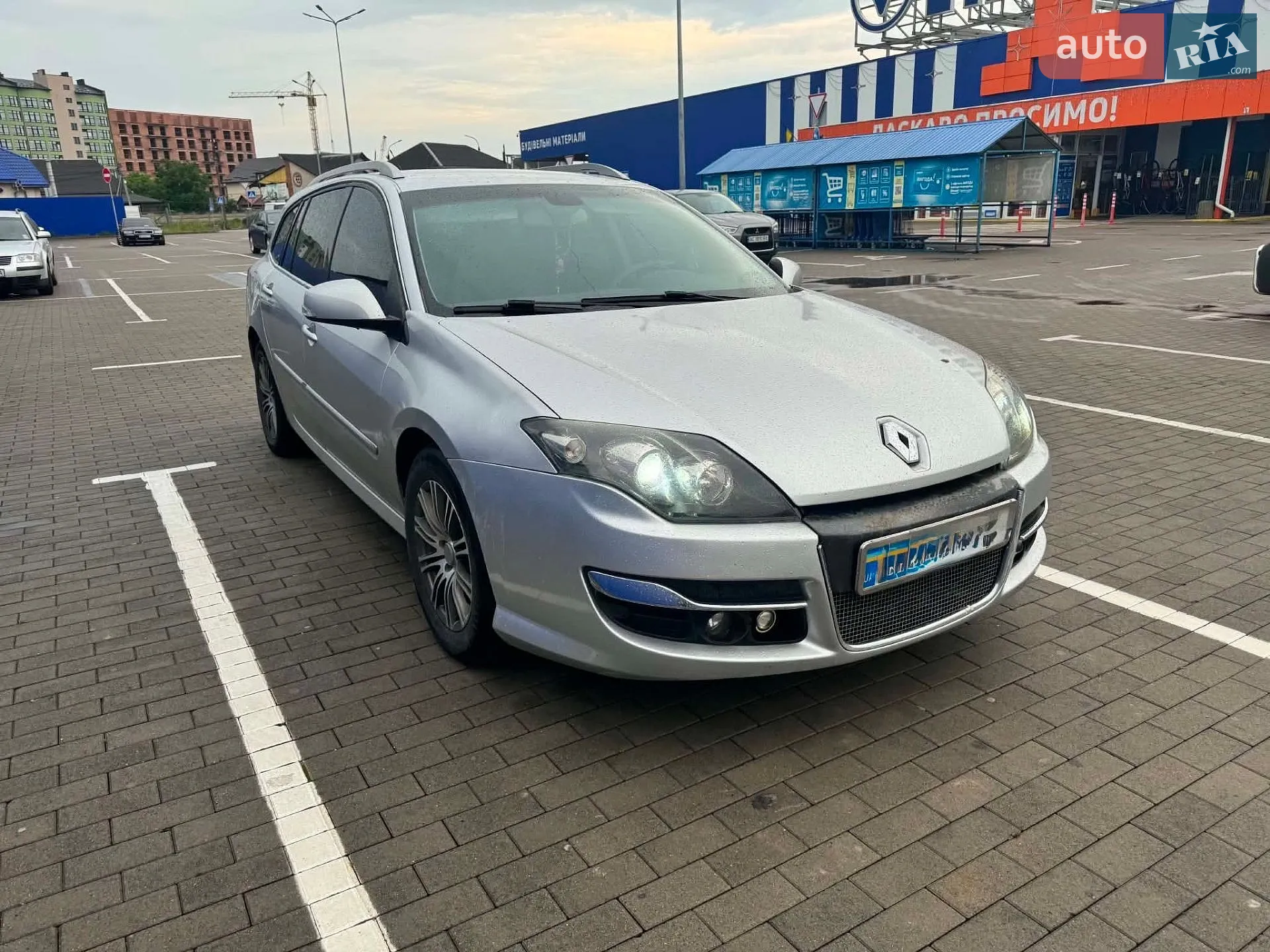 2011 Renault Laguna - фото 1