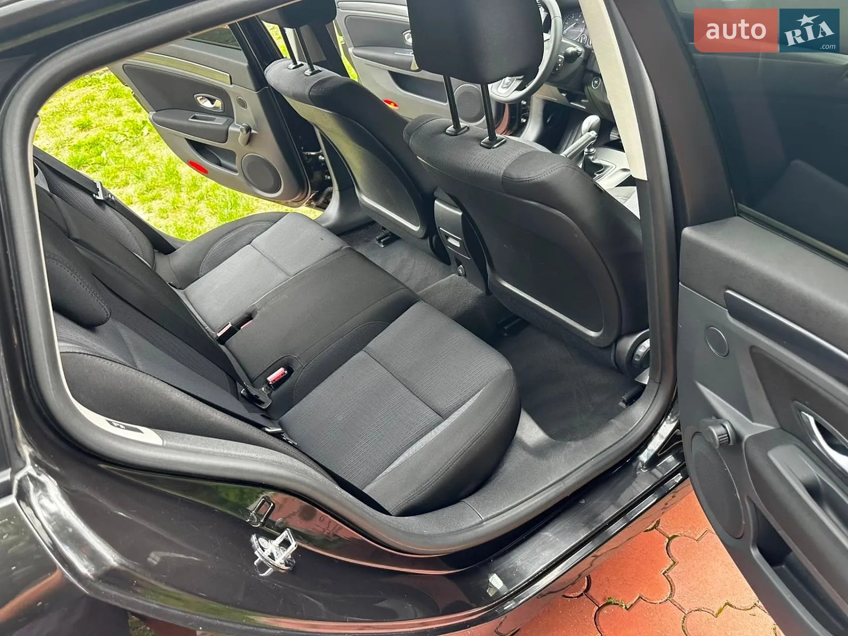 2010 Renault Laguna - мініатюра 19