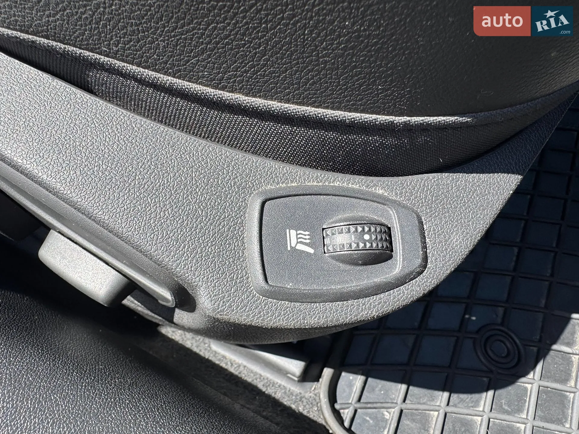 2011 Renault Laguna - мініатюра 16