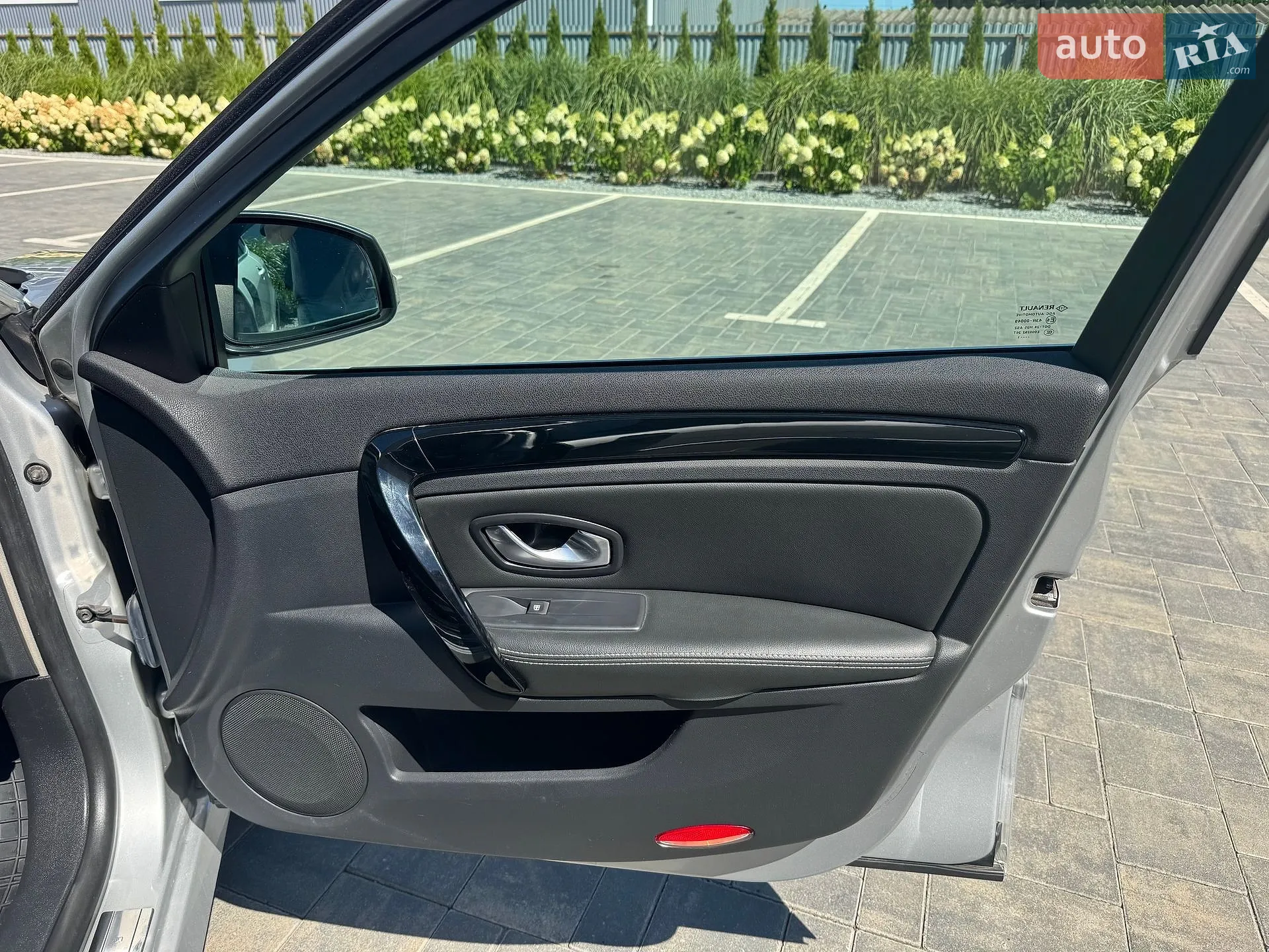 2011 Renault Laguna - мініатюра 18