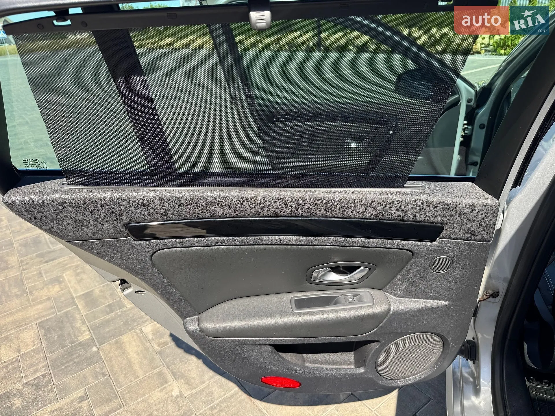 2011 Renault Laguna - мініатюра 34