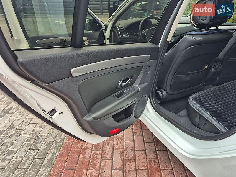 Лифтбек Renault Laguna 2013 в Черкассах