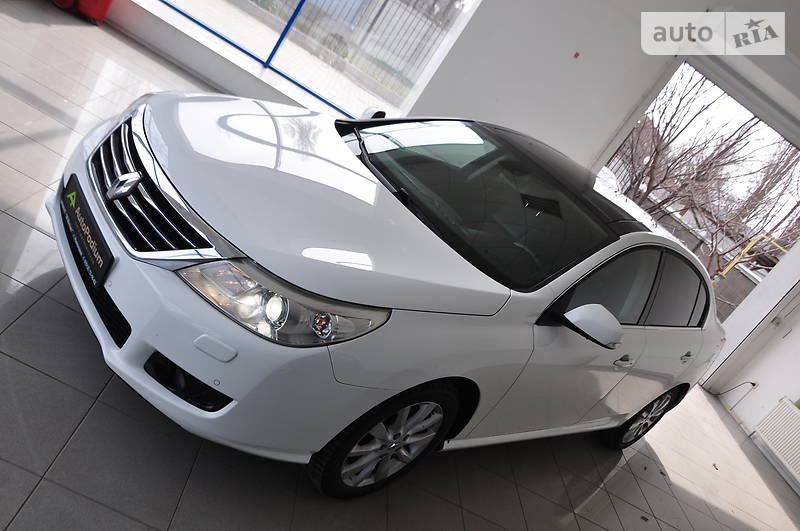 Седан Renault Latitude 2013 в Миколаєві