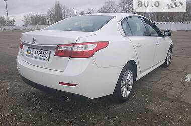 Седан Renault Latitude 2011 в Киеве