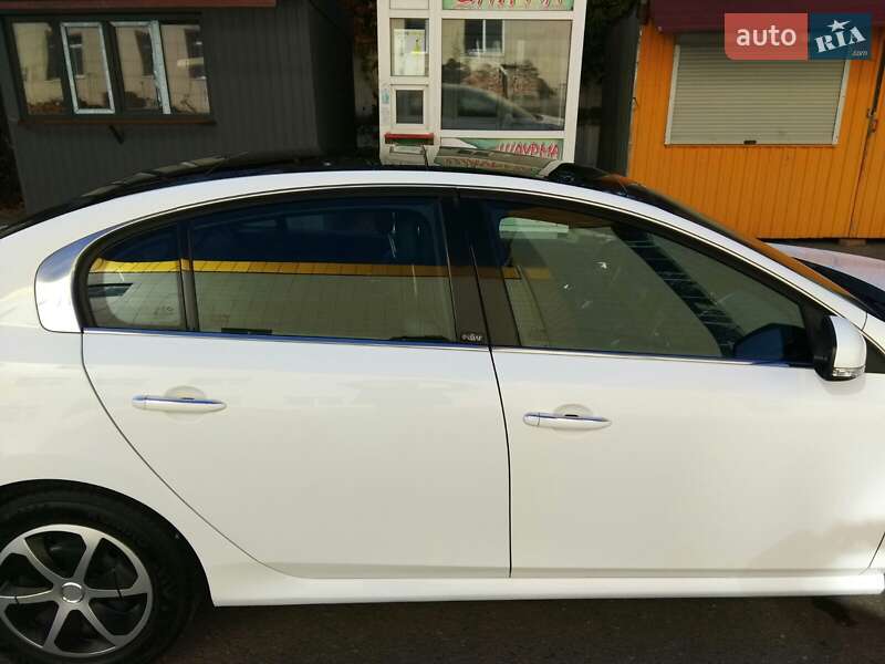 Седан Renault Latitude 2014 в Ровно