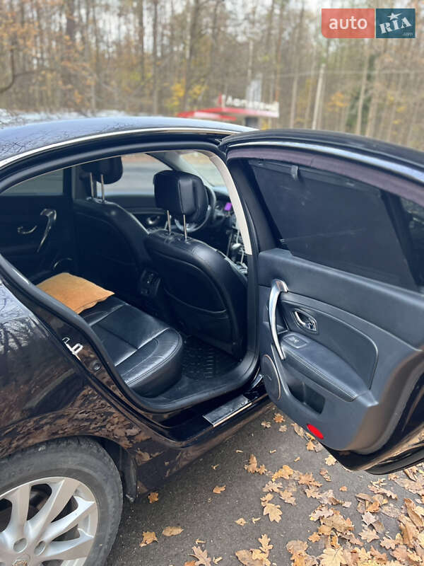 Седан Renault Latitude 2012 в Луцке