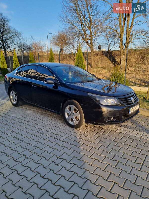 Renault Latitude 2011