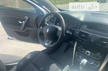 Седан Renault Latitude 2011 в Киеве