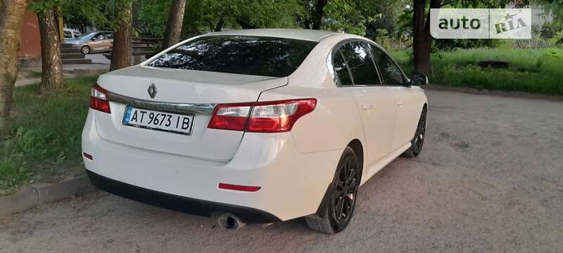 Седан Renault Latitude 2012 в Богородчанах