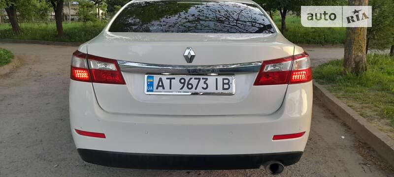Седан Renault Latitude 2012 в Богородчанах