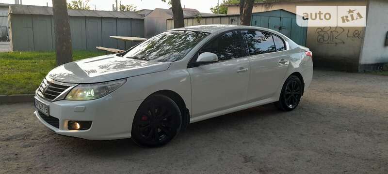 Седан Renault Latitude 2012 в Богородчанах