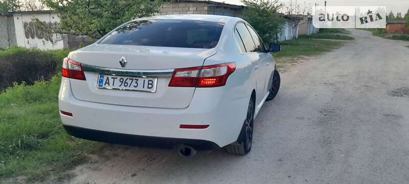 Седан Renault Latitude 2012 в Богородчанах