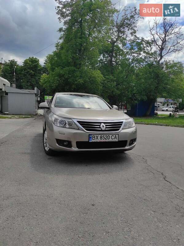 Седан Renault Latitude 2012 в Хмельницком