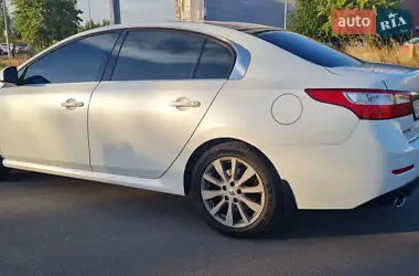 Renault Latitude 2011