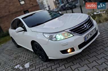 Седан Renault Latitude 2012 в Івано-Франківську